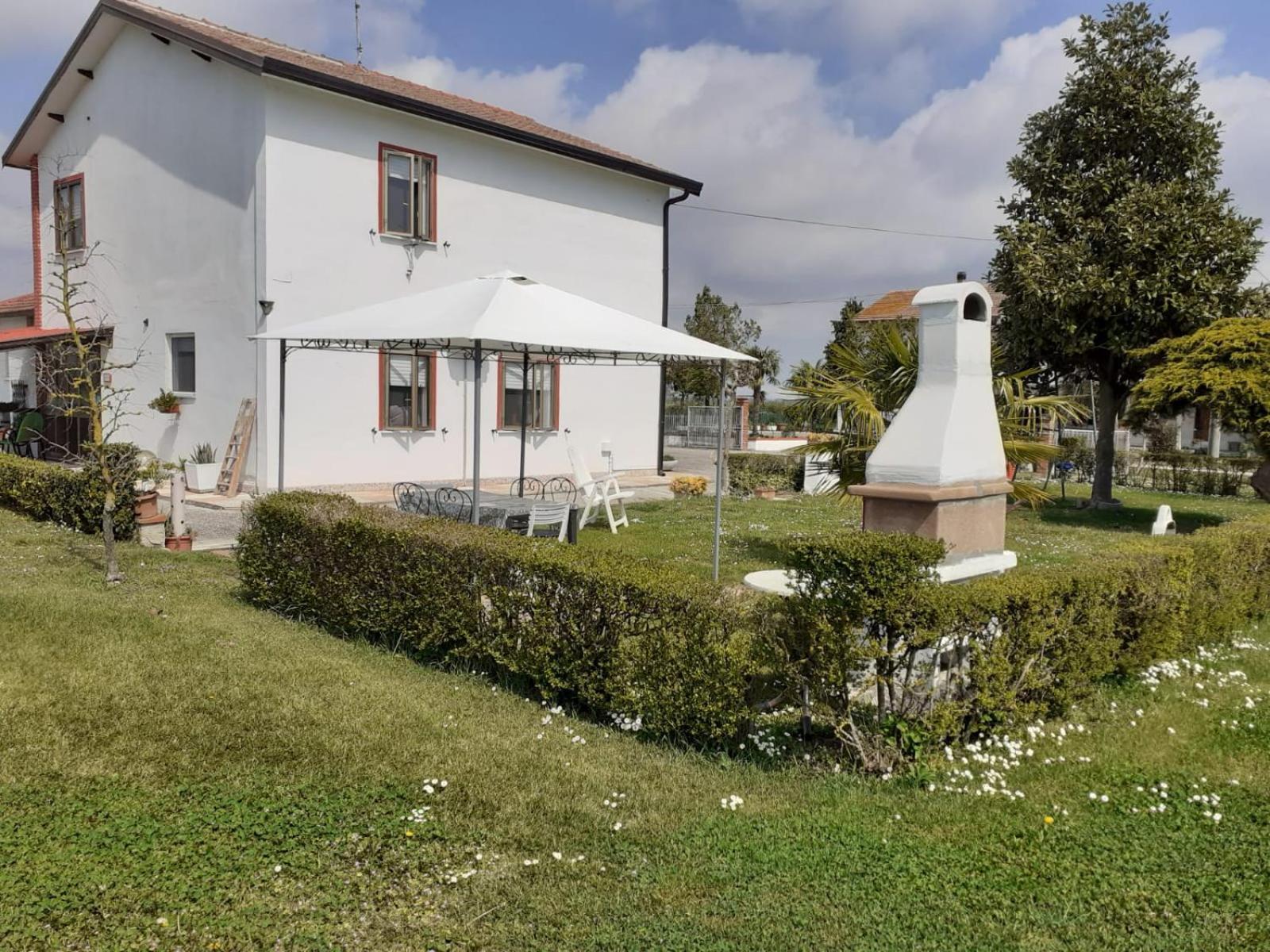 Locazione Turistica Girasole Villa Porto Tolle Luaran gambar