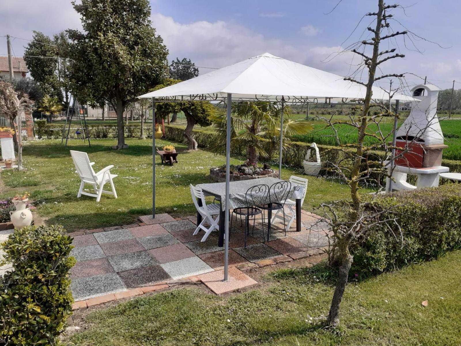 Locazione Turistica Girasole Villa Porto Tolle Luaran gambar